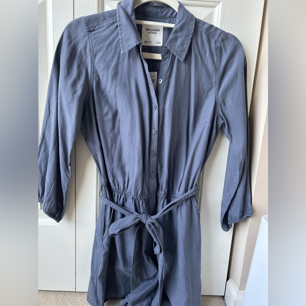 NWT Abercrombie & Fitch romper. Size small.